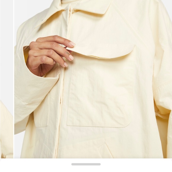 Super Oversized Nike Women’s ESC Parka - Picture 2 of 8